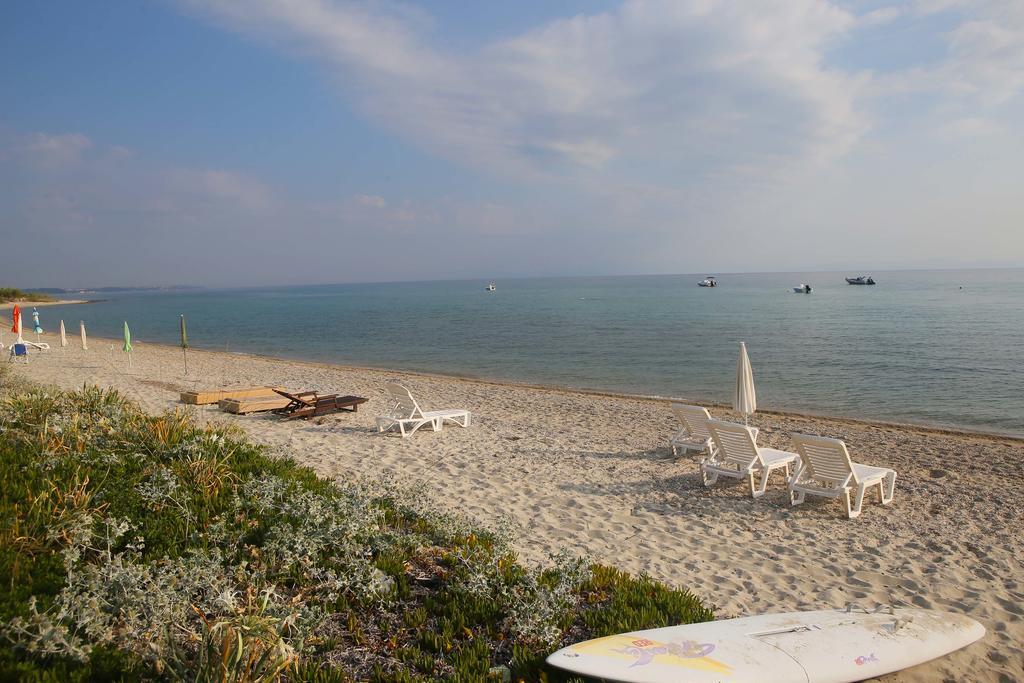 Beach Front Chanioti 폴리크로노 외부 사진